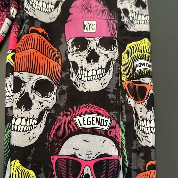 NWT-CM FASHIONS NYC SKULL LEGGINGS - Picture 6 of 6